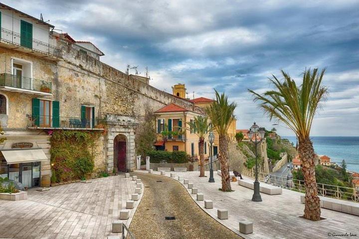 Casa Luna Ventimiglia Eksteriør bilde